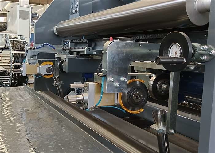 300M/min Velocidad de producción Máquina de laminado de recubrimiento de papel de extrusión de tazas de doble cara