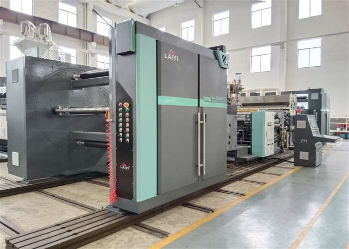 Capacidad 200 - 400 Kg/Hr Máquina de laminado de recubrimiento por extrusión Máxima velocidad de recubrimiento 200 M/Min