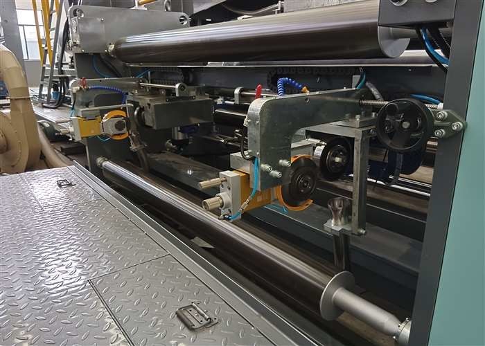 Capacidad 200 - 400 Kg/Hr Máquina de laminado de recubrimiento por extrusión Máxima velocidad de recubrimiento 200 M/Min