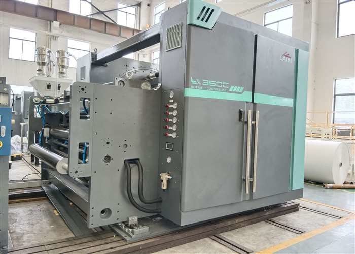 Capacidad 200 - 400 Kg/Hr Máquina de laminado de recubrimiento por extrusión Máxima velocidad de recubrimiento 200 M/Min