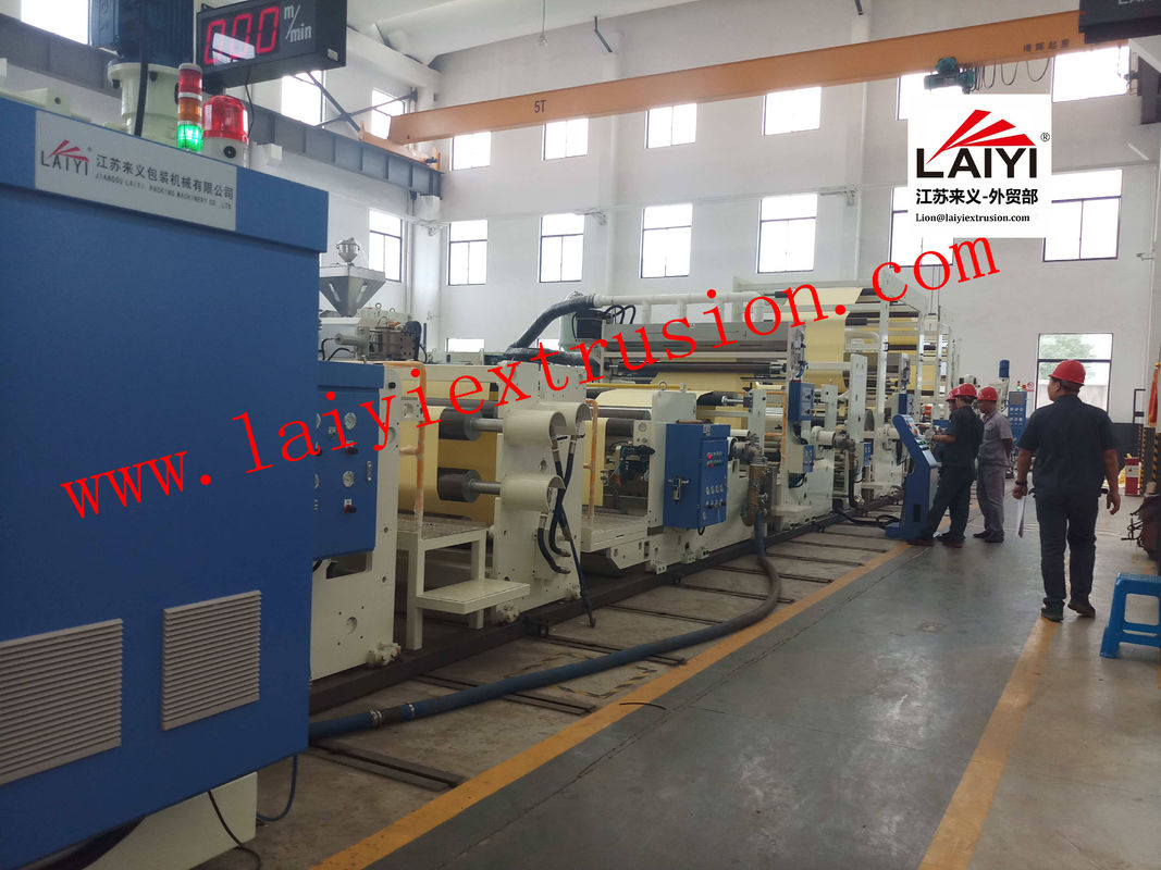 Máquina plástica de la laminación del derretimiento caliente automático con el sistema de enfriamiento rápido en blanco y azul