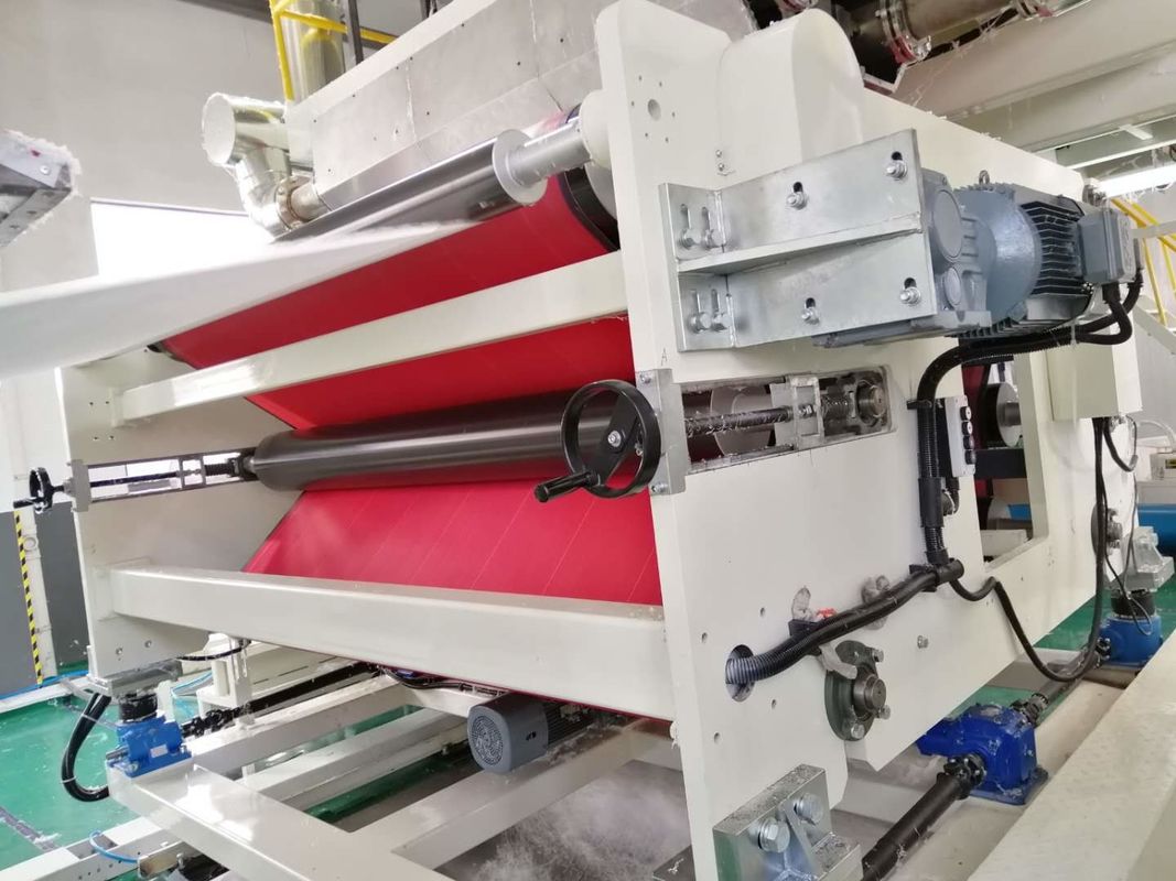 Verticalmente abajo de la custodia soplada derretimiento de la máquina de la tela estabilice el blanco y el azul de la calidad del producto