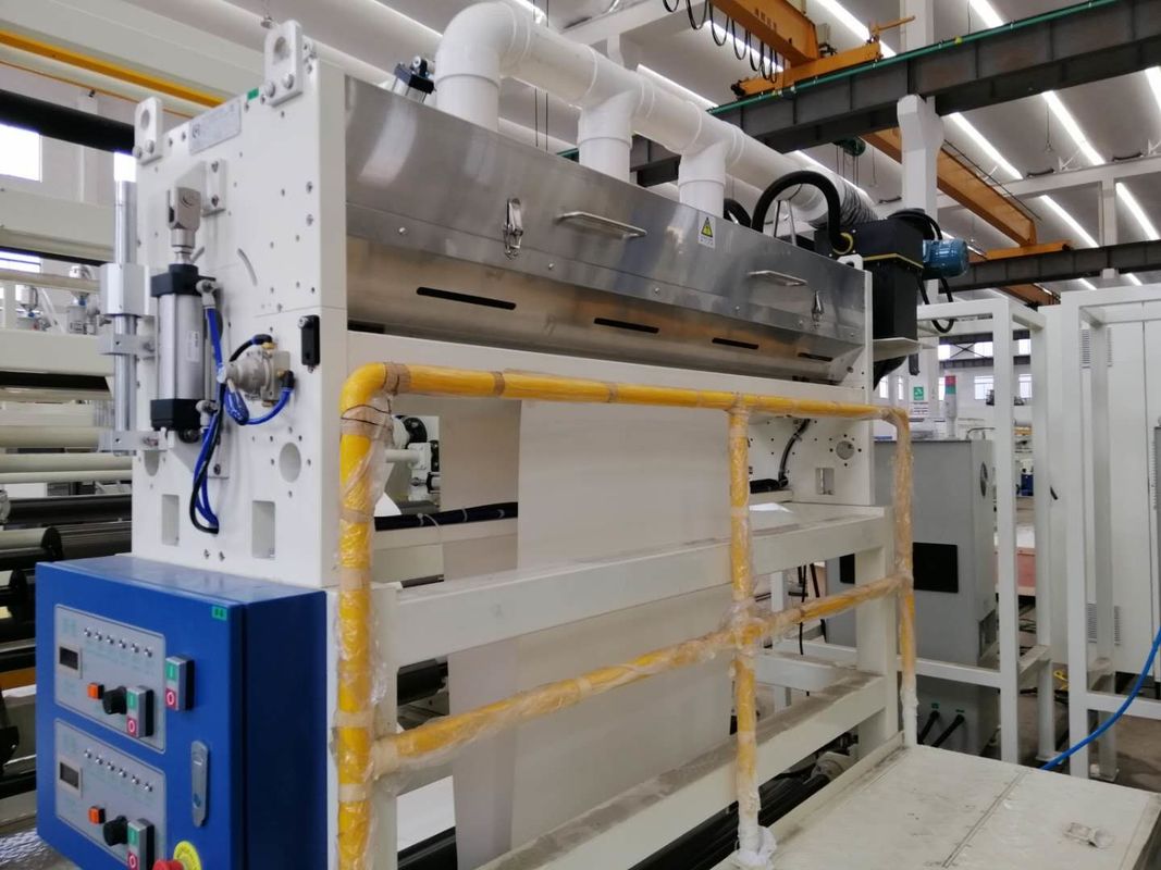 Máquina plástica automática de la laminación del carrete de película con la desenrolladora doble de la estación y Rewinder en azul y blanco